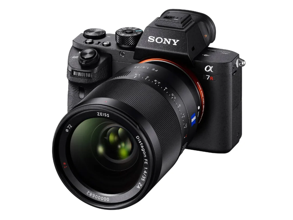 Sony-A7R-II-front-lens
