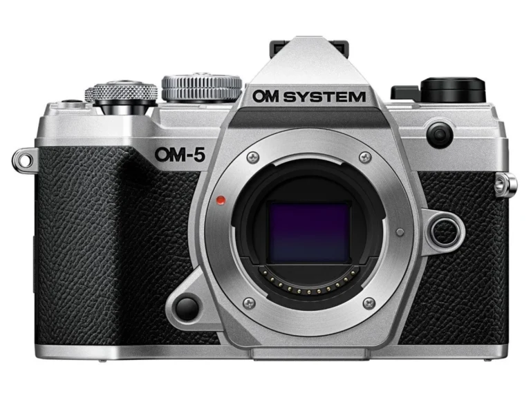 OM SYSTEM OM 5 front