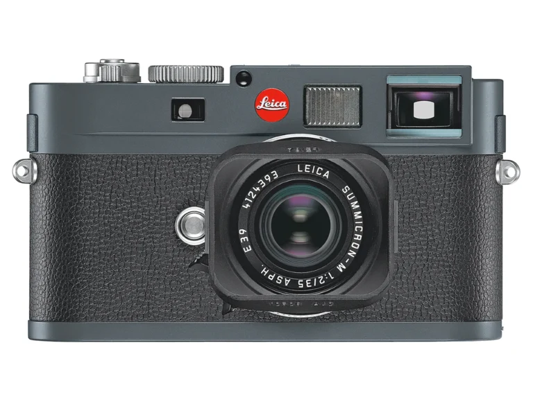 Leica M E Typ 220 front