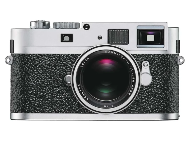Leica M9 P front