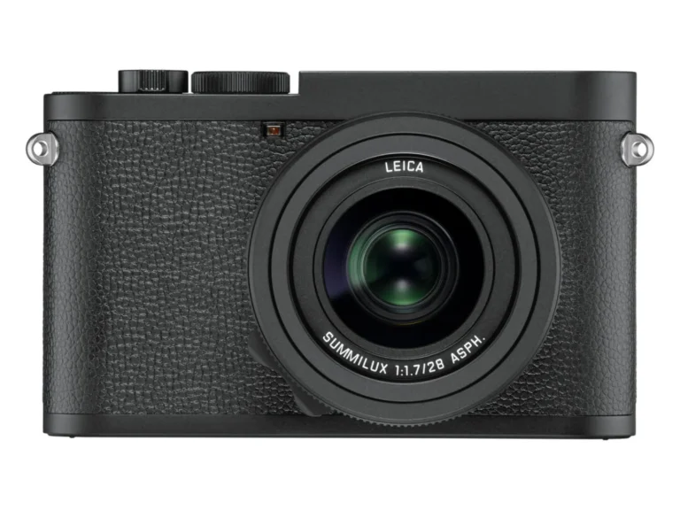 Leica Q2 Monochrom front