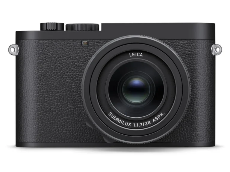 Leica Q3 Monochrom front