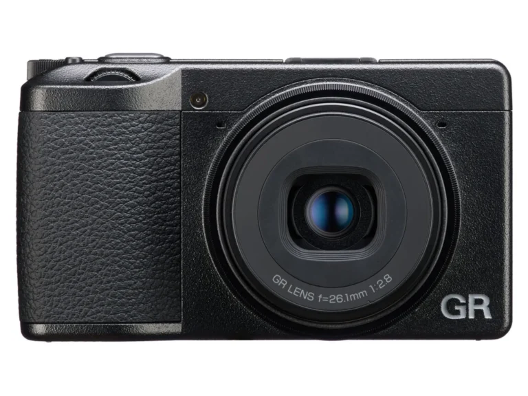 Ricoh GR IIIx HDF front