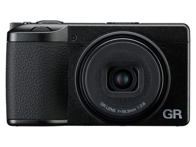 Ricoh GR IV HDF front