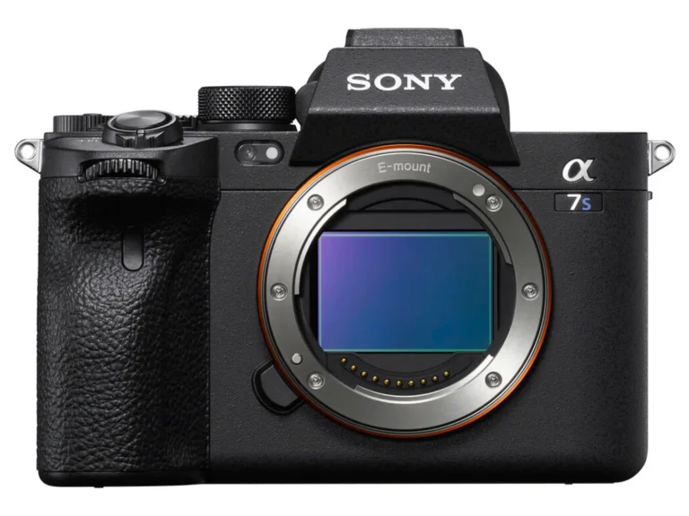 SONY A7S III front