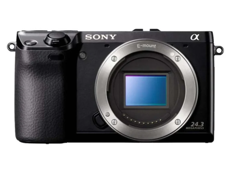 SONY NEX 7 front